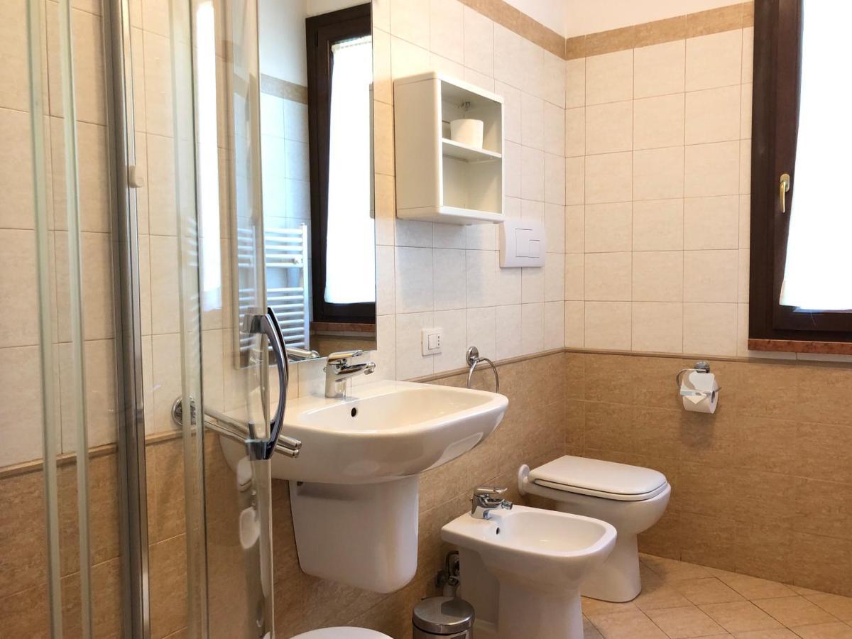Jolly Apartments 시르미오네 외부 사진