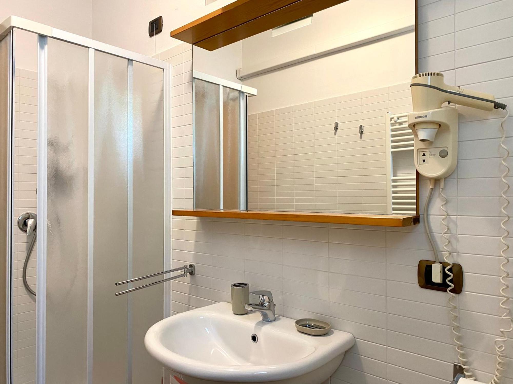 Jolly Apartments 시르미오네 객실 사진
